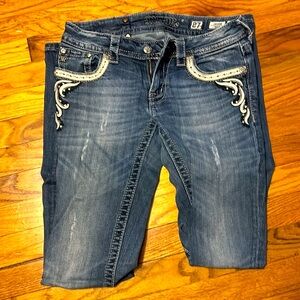 Miss me bootcut with beautiful detail